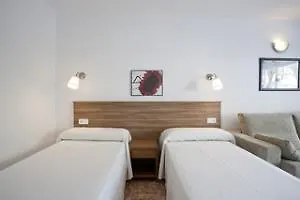 Apartamentos Siesta I Platja de Muro 3*,  Ισπανία