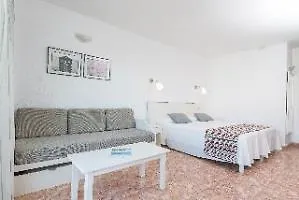 Apartamentos Siesta I Platja de Muro